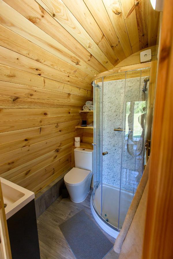 The Woolpack Glamping Hotel Maidstone Exterior photo